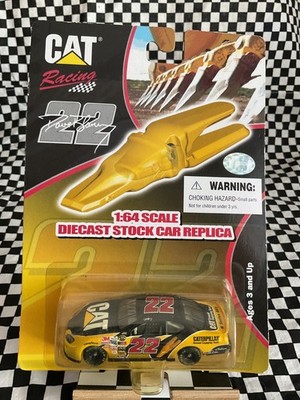 Dave Blaney #22 CAT 2006 Dodge Intrepid 1/64 NASCAR Die-cast Team Caliber