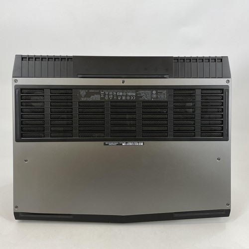 Dell Alienware 15 R3 FHD 2.8 GHz i7-7700HQ 16GB 128GB SSD/1TB HDD GTX 1070 READ - Picture 7 of 11