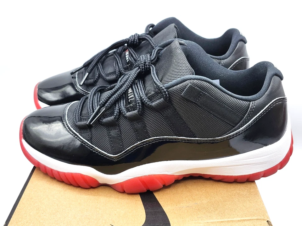 Hombre Air Jordan 11 Retro Low Bred (2025) Talla 9.5 FV5104-006 - 0460335 Foto 3 de 4
