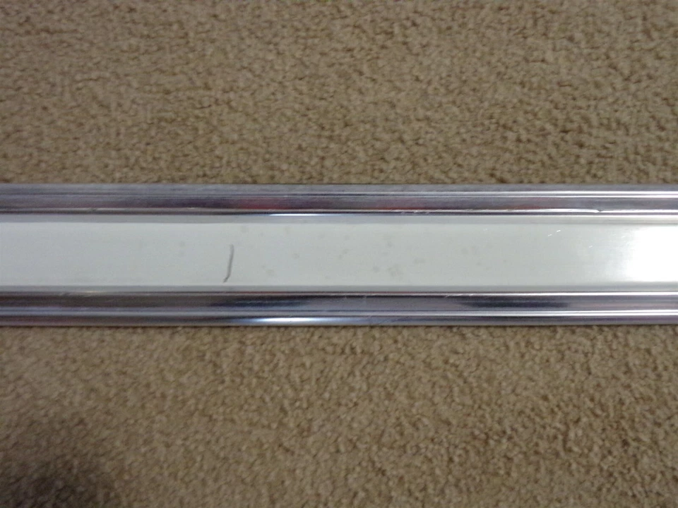 64 Plymouth Fury 1964 2d HT RH moldura de puerta OEM dos puertas techo rígido pasajero Foto 3 de 4