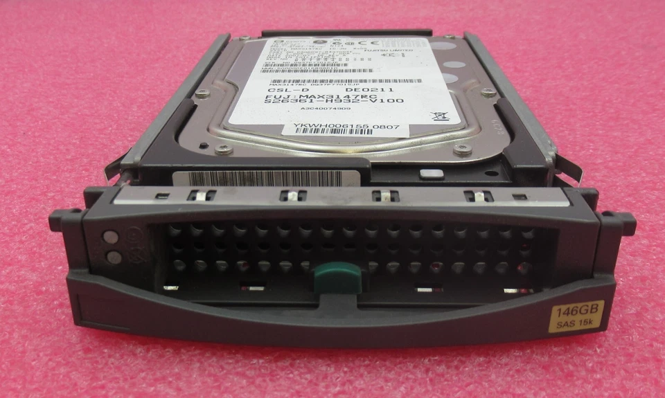 Fujitsu MAX3147RC S26361-H932-V100 147GB 15000RPM 16MB 3.5" Hot-Swap Hard Drive - Image 2 of 4