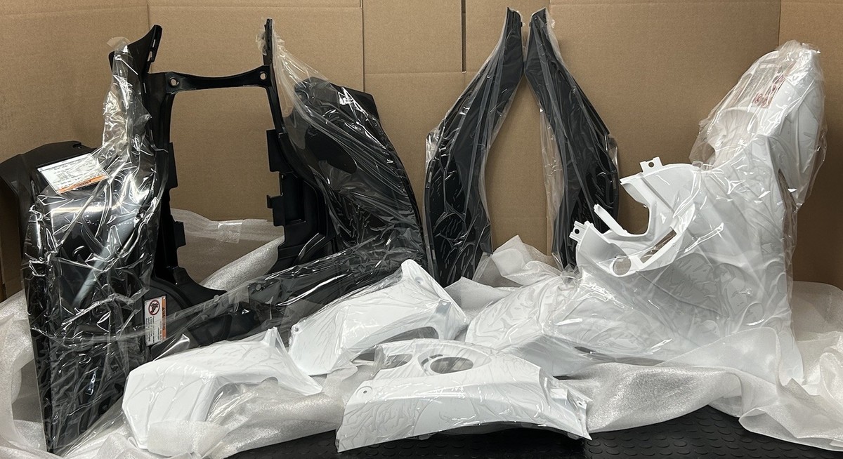 yfyページ 09-25 Yamaha YFZ450R BLACK WHITE FENDERS PLASTICS FRONT REAR OEM