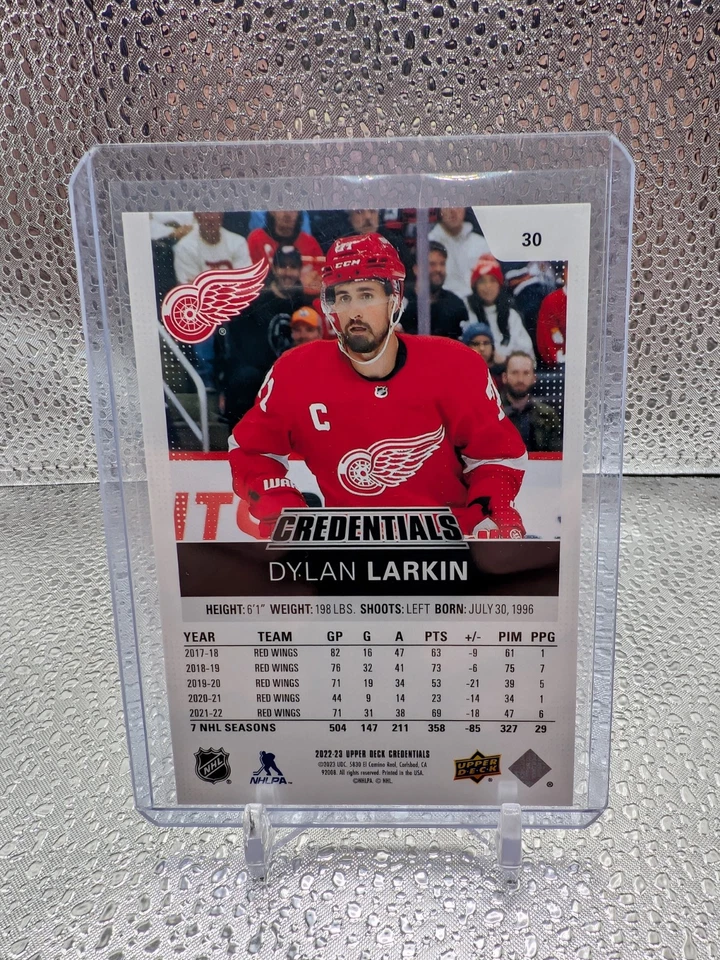 2022-23 Upper Deck Credentials Pink #30 Dylan Larkin - Image 2 of 2