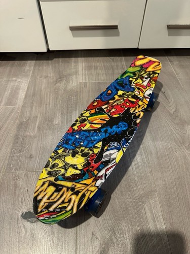 Graffiti Muster Penny Board 22 Zoll Brett mit Leuchträdern