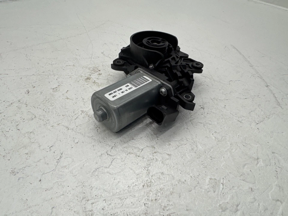 AUDI Q7 2015 DOOR SOFT CLOSE MOTOR 4M MK2 2016-2024 FRONT LEFT 4M0837003A — 第 2/4 张图片