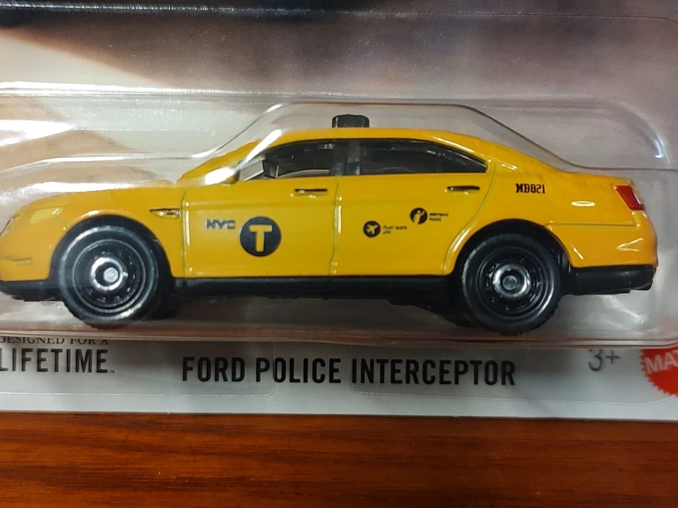 2025 Matchbox 29/125 Ford Police interceptor Yellow NY CITY T. 🆕 - Image 2 of 4