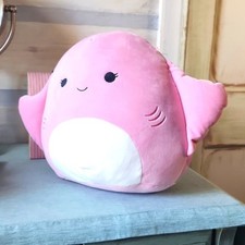 12 Saxa the Rainbow Back Stingray Squishmallow