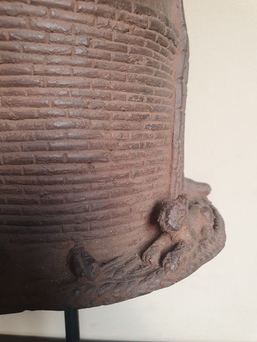 Cabeza de bronce fina y grande de Oba de Benín. Antiguo, raro ejemplo. 51cm. 9kg. Nigeria - Imagen 13 de 21