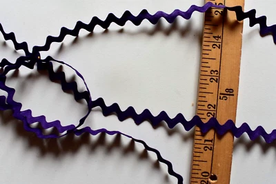 PURPLE RICK RACK POLYESTER TRIM 5 YARDS X 3/8 INCHES WIDE - Image 1 of 3