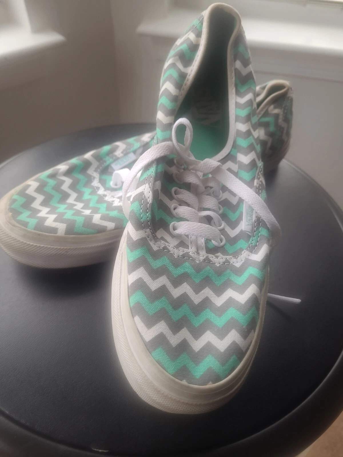 Vans Shoes 7.5 mens womens 9 Lace Up Flats Sneakers Green Canvas
