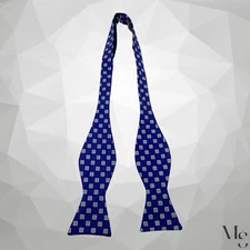 FERRELL REED Blue Medallion Adjustable Silk Self Bow Tie Made In USA W: 3" EX CD