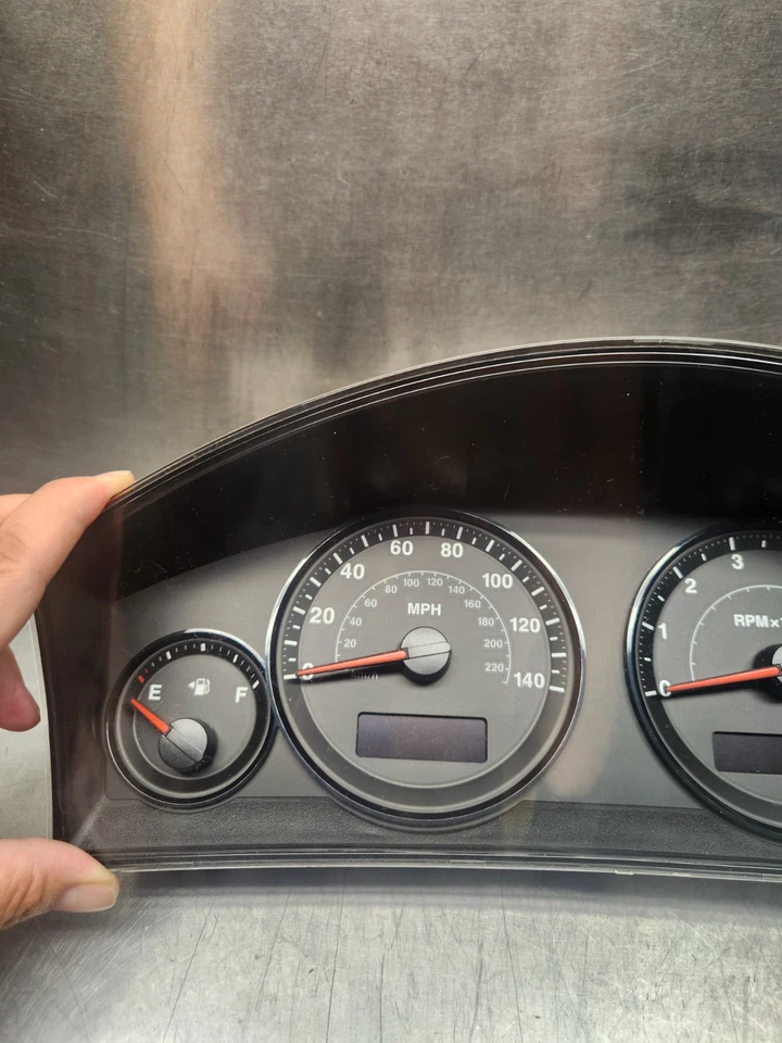 Jeep Grand Cherokee Laredo 2006 3,7 L velocímetro cuadro de instrumentos 56054010AH Foto 3 de 4