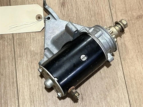 New OEM Johnson Evinrude OMC Port Starter Bracket Starter Motor 18-20-25HP