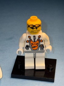LEGO Mars Mission mm007 - Astronaut - Light Scratches/No Cracks