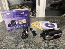 Samsung Camcorder SMX-F40BN SD Flash Memory 65X w/ Battery TESTED