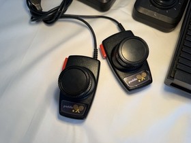 Atari 2600 Console Bundle w/ 2 Joysticks, 2 Paddle Controllers & game &ndash; Tested 