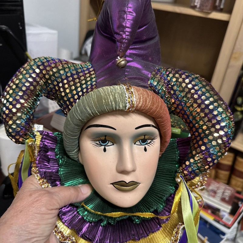 Face Jester Head Wall Plaque Bust Mardi Gras Decor 12 x 10