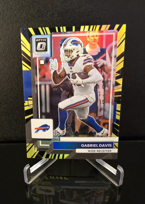 #'d/65   GABRIEL DAVIS SSP 2022 Panini Donruss Optic Electricity Prizm No. 23