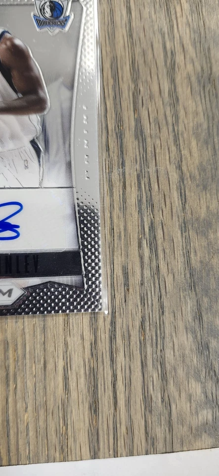 2012-13 Prizm Auto 3 Card Lot Michael Finley Bernard James RC Ivan Johnson RC - Image 4 of 4