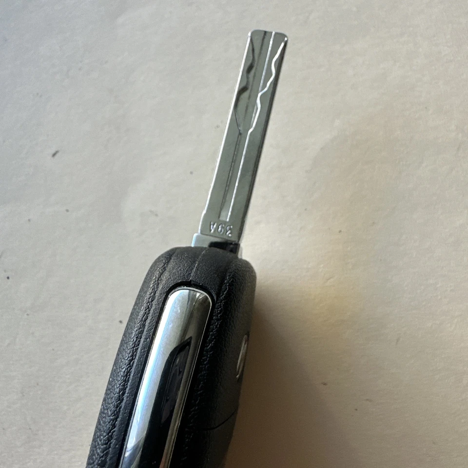 Hyundai Sonata Key Fob Remote Flip Key TQ8-RKE-4F16 RKE 4F16 - Image 2 of 3