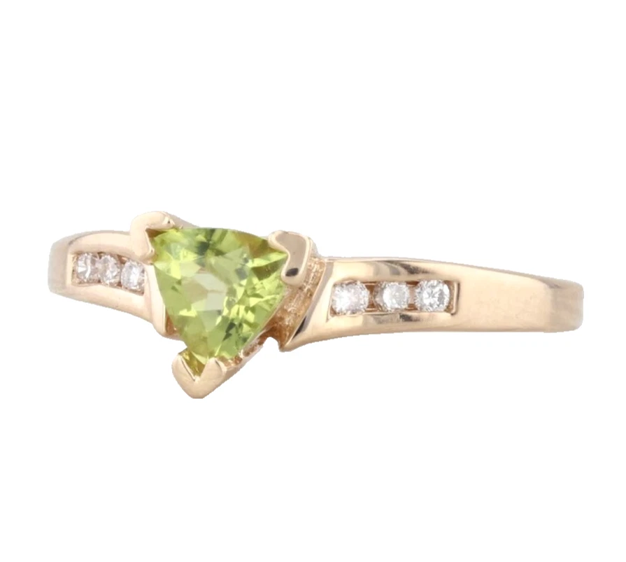 Vintage 14k Yellow Gold Trillion Cut Peridot and Diamonds Engagement Dainty Ring - Image 3 of 4