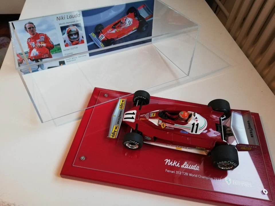 1:18 Ferrari 312 T2B Niki LAUDA champion 1977 OVP +Vitrine - Bild 3 von 4
