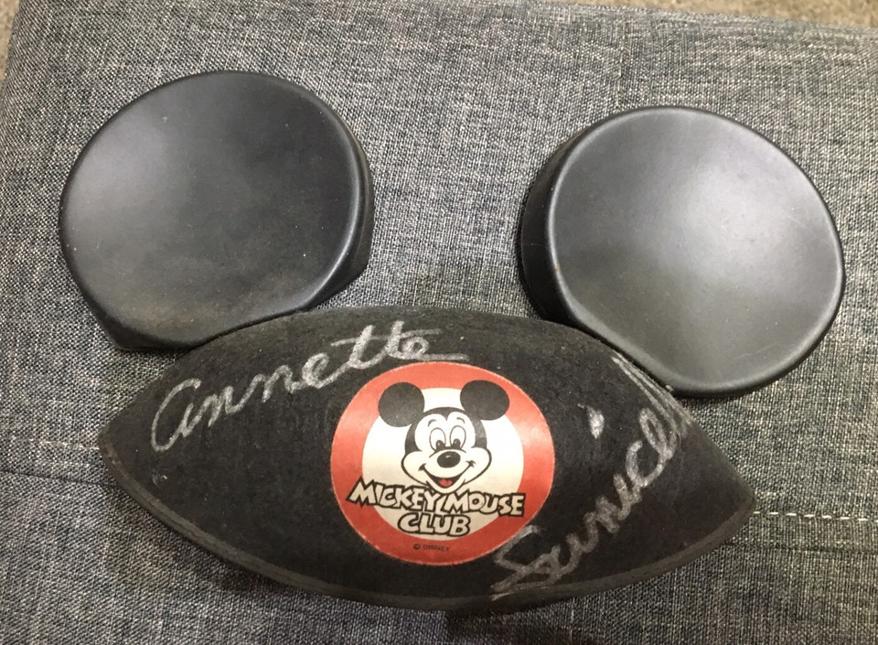 FUNICELLO HAND SIGNED AUTOGRAPHED MICKEY MOUSE EARS ONE OF A