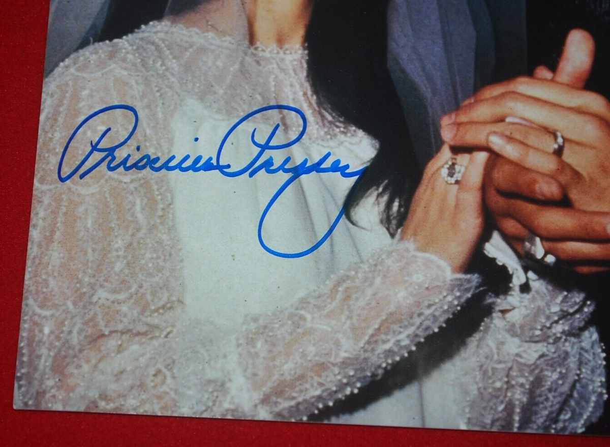 PRISCILLA PRESLEY Signed ELVIS 8X10 Photo Beckett BK28862 | eBay