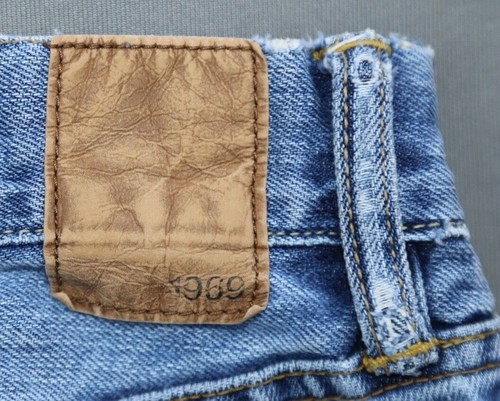 Men's 2013 Gap 1969 Jeans Standard Straight Distressed Size 32x28 (Msr 33x28) - Picture 12 of 12
