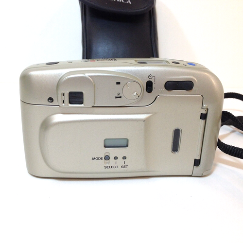 Yashica EZS Zoom 105mm Camera w/ Case Kyocera Electronic For Parts Only - Picture 2 of 6