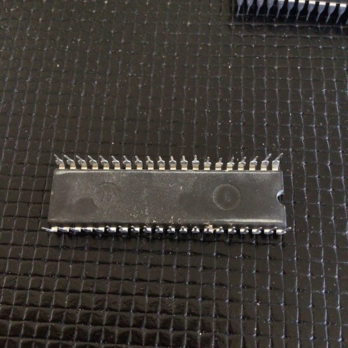  NEC D8155C DIP-40 2048-Bit Static MOS RAM with I/O Ports - Picture 2 of 2