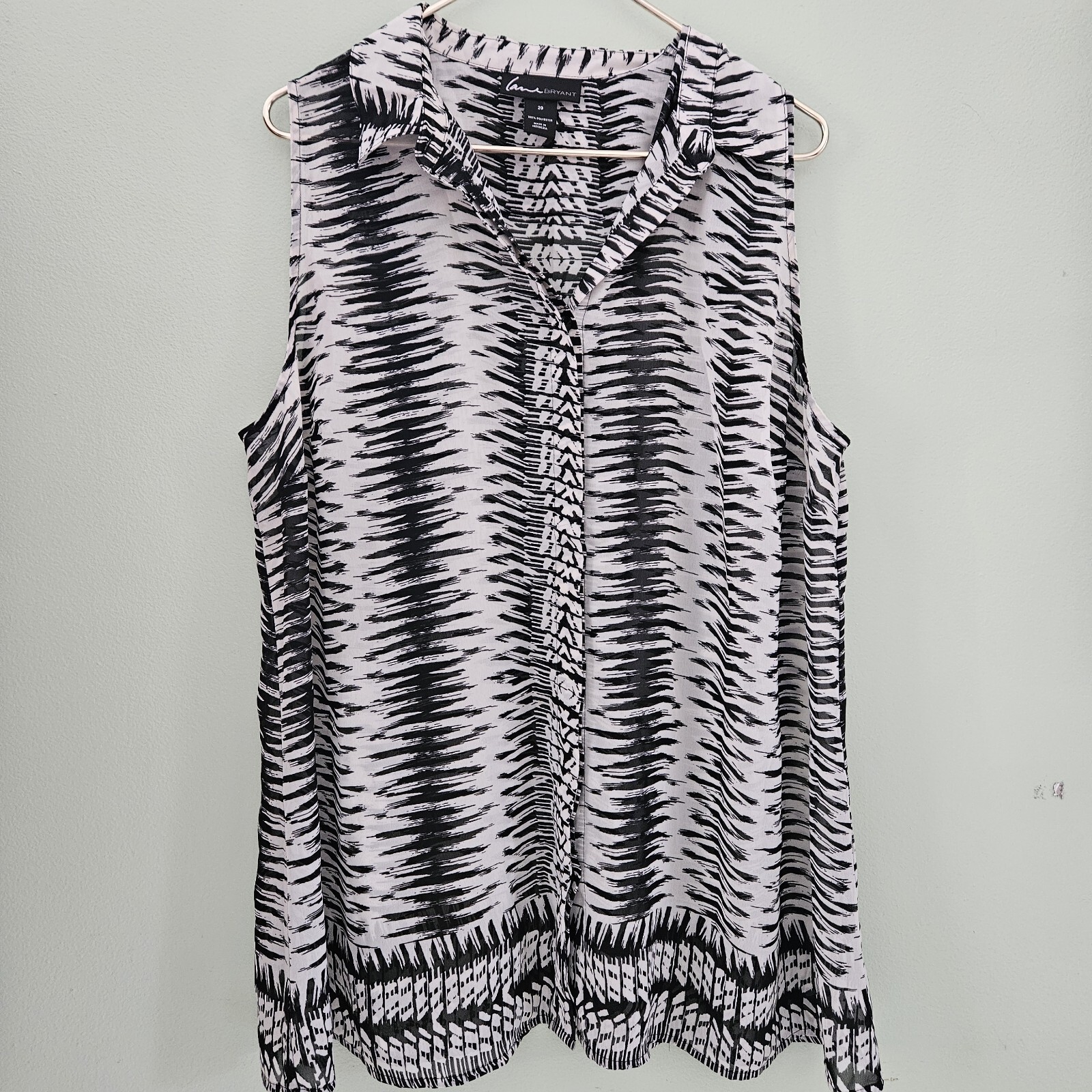 Lane Bryant Sz 20 Black And White Sleeveless Blouse Summer Top