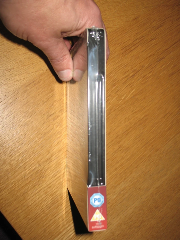 DISNEY BEAUTY AND THE BEAST  4K UHD AND BLU RAY STEELBOOK UK EXCLUSIVE SEALED - Image 4 of 4