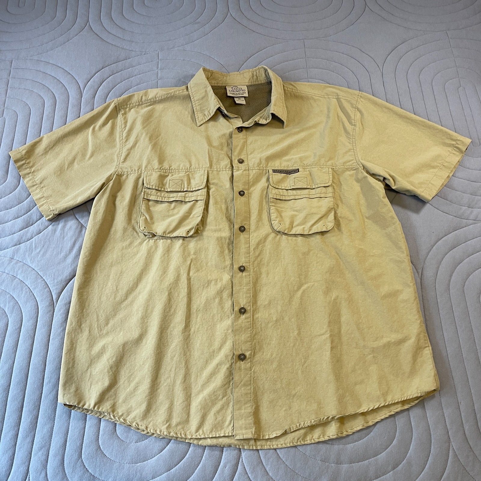 Ducks Unlimited Shirt Mens XXL Beige Cotton Vented Fishing Hunting Button-Up