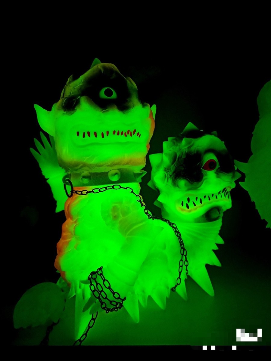 MVH Mutantvinylhardcore Creep Worm Sofubi Kaiju Limited Edition