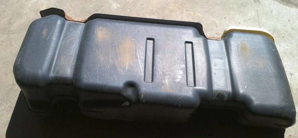 2005-2008 Chevy Tahoe 5.3L Fuel Gas Tank Assembly 26 Gallon W/o Cap OEM - Image 3 of 4