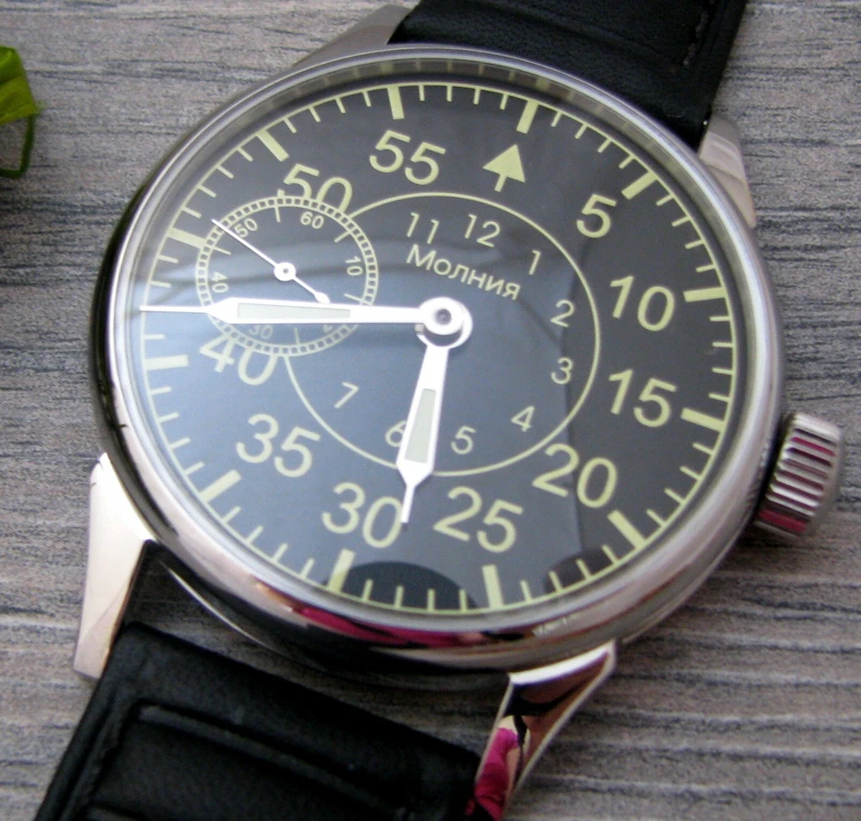 Reloj Molniya Soviético URSS Mecánico Ruso Hombres Muñeca Molnija De Colección Foto 3 de 4