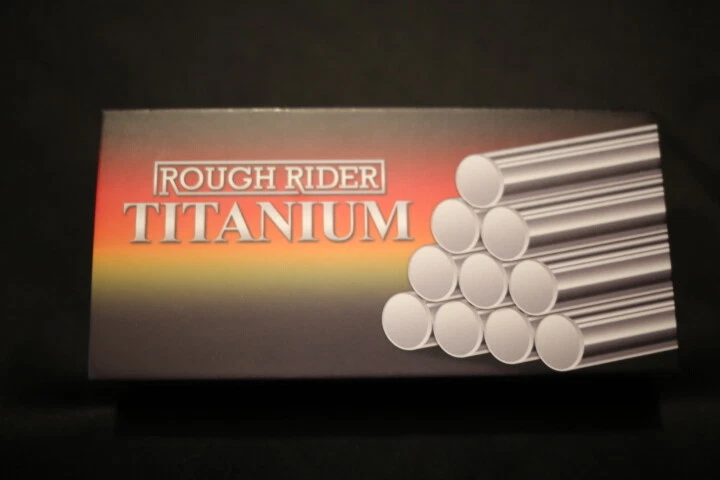 Navaja de Bolsillo Plegable Rough Rider #1775 Grande Alce Negra Titanio en Caja Foto 2 de 4