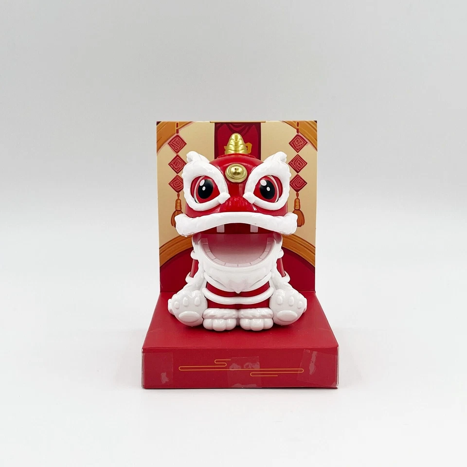 Solar-Powered Nodding Dancing Lion Figurine - Chinese Style Festive Car Ornament - Image 4 of 4