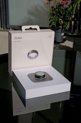 Oura Ring 4, Schwarz, Größe 10