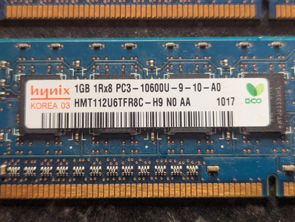 2 x 1GB Hynix  PC3-10600U-9-10-A0 Memory RAM  - Image 2 of 2