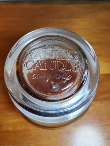 Yankee Candle WHITE CHOCOLATE MINT Medium Jar Candle, 14.5oz RETIRED HTF - Picture 3 of 4