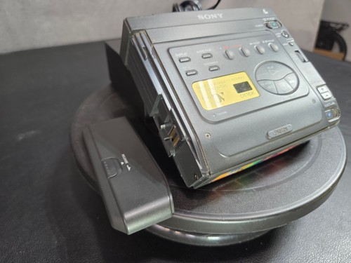 SONY GV-D300 MINI DV VIDEO WALKMAN VCR Untested Sold As Is FAST SHIP!๐จโ
- Picture 3 of 18