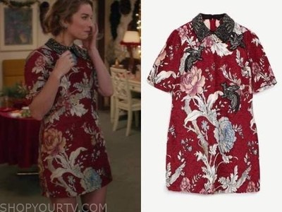 alexis red dress schitts creek Alexis in Maid of Honour (6x04) Dress: @reformation ($136) Shoes:  @dsquared2 ($1,110) 'A' Necklace: @anthropologie