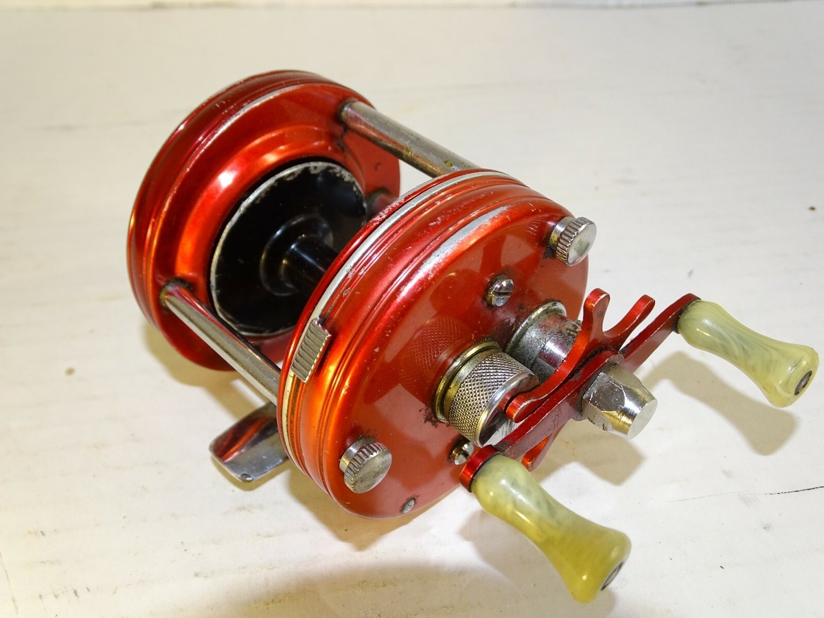 リール ambassadeur ABU5000 Vintage Abu Ambassadeur 5000 casting reel four screw model