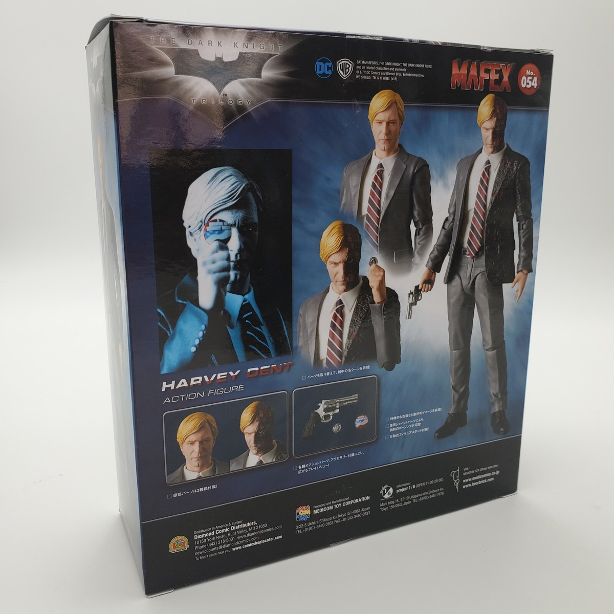MAFEX The Dark Knight Two Face Harvey Dent (US Seller) | eBay