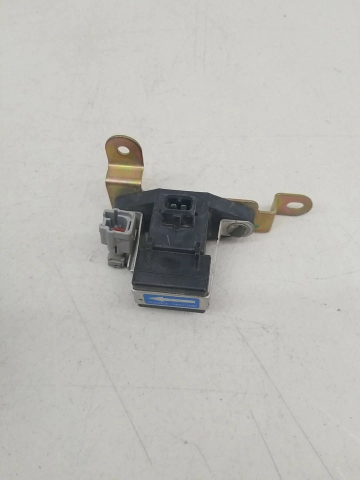 96 97 98 99 00 01 02 Nissan Pathfinder Decelleration/Speed Sensor Module 47930-1 - Image 3 of 4