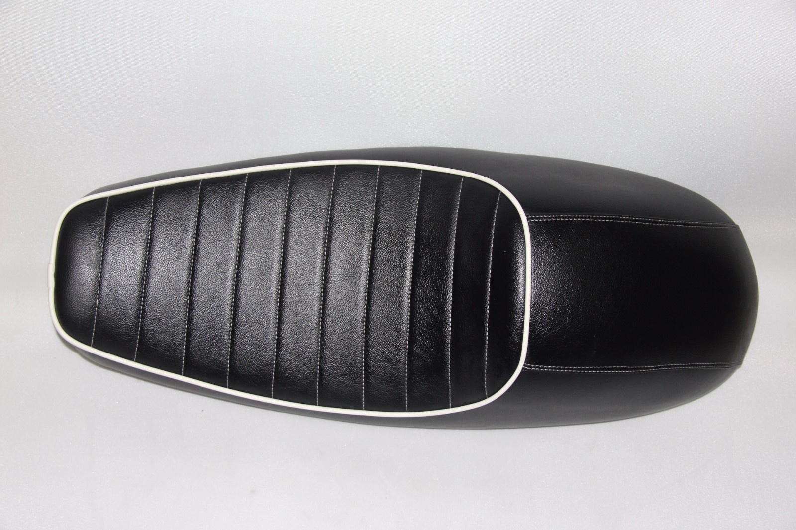BMW R60 R75 R90 /6 1974-1976 solo low profile cafe racer seat Code ...