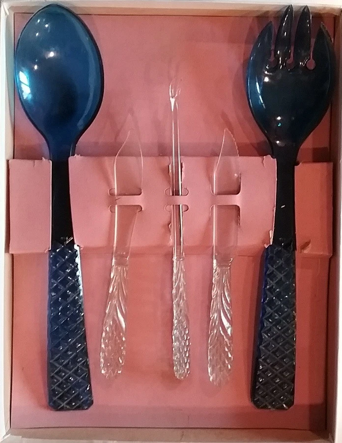 The Royal Utility Set Plastic Serving Set 1950's Renwal Product No 500 In Box - Image 2 of 2