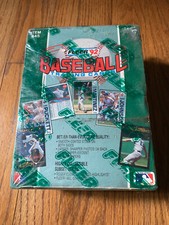 Fleer Baseball cards 1992. 36 count box.